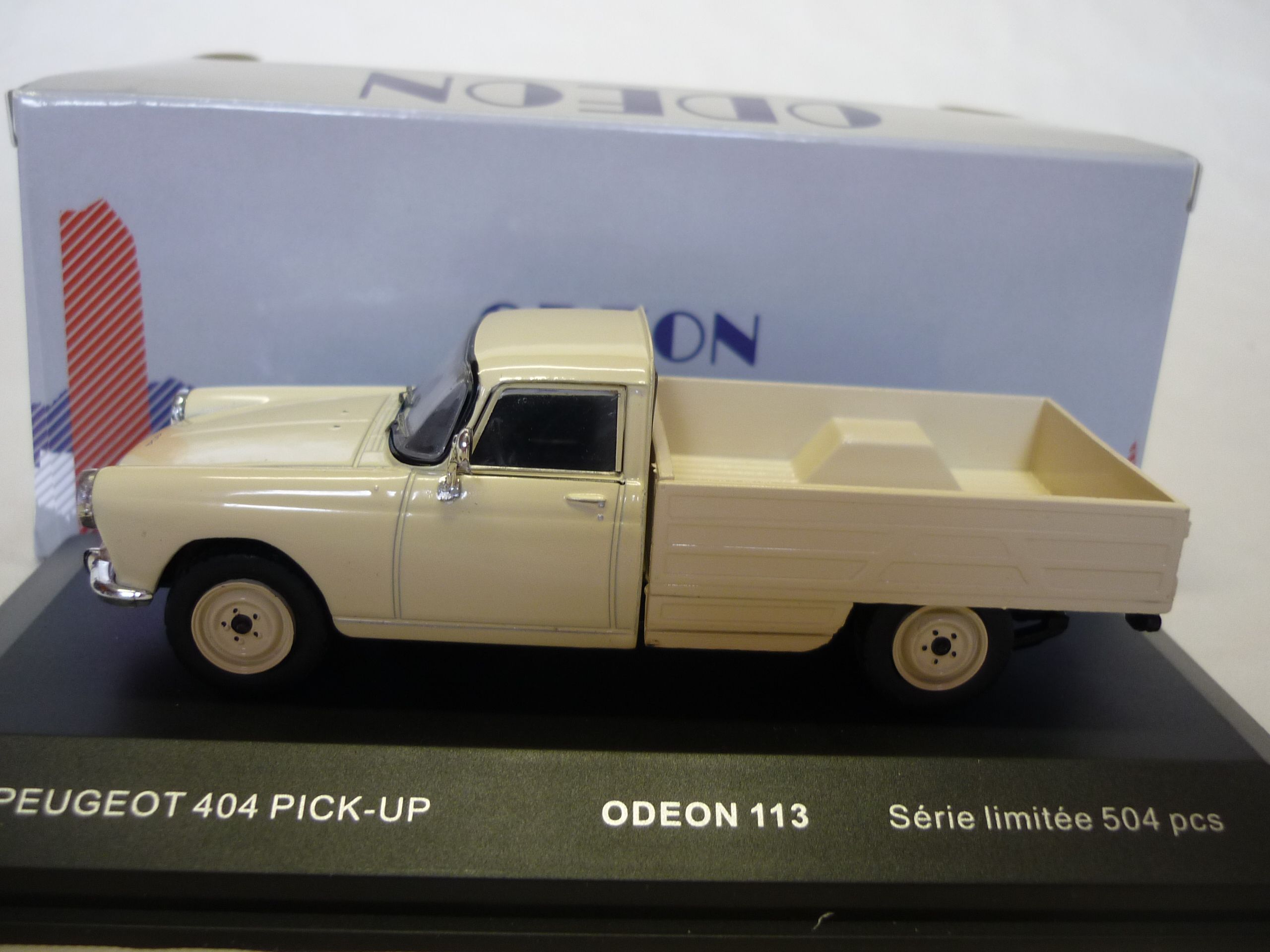 Miniature Peugeot 404 Pick Up Baché Odeon